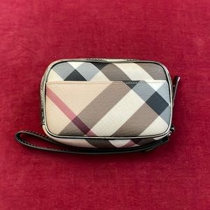 Small Burberry wristlet/clutch/pouch…large wallet?